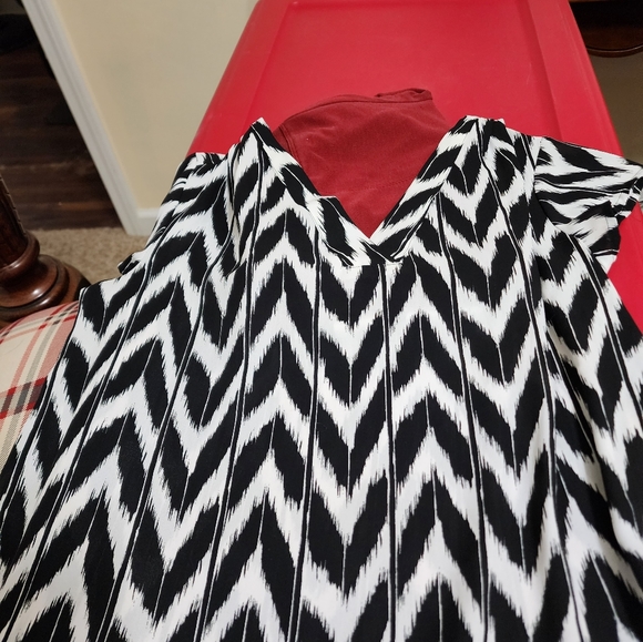 Top - Picture 3 of 3